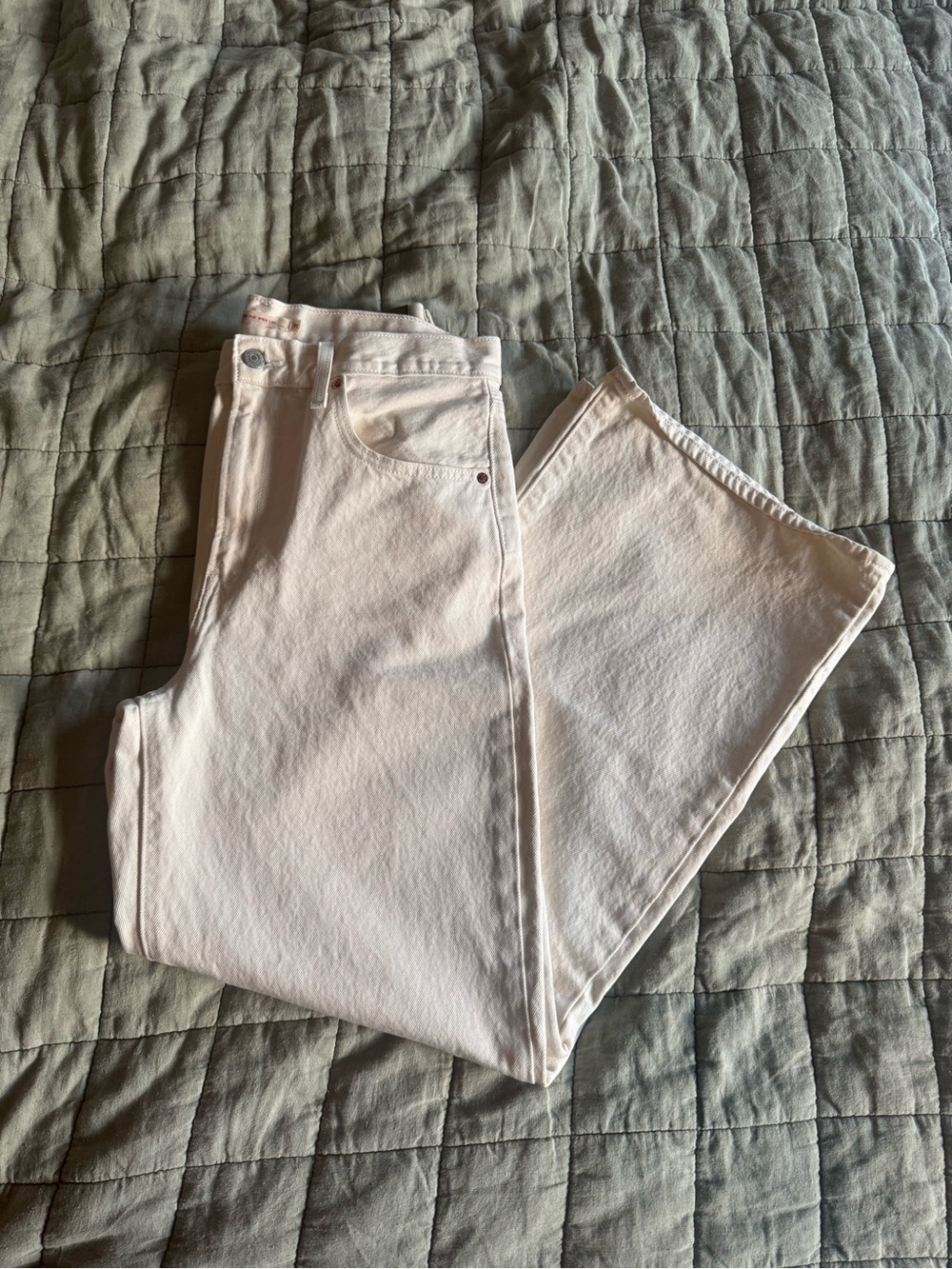 Levi's Ribcage Wide-Leg Jeans